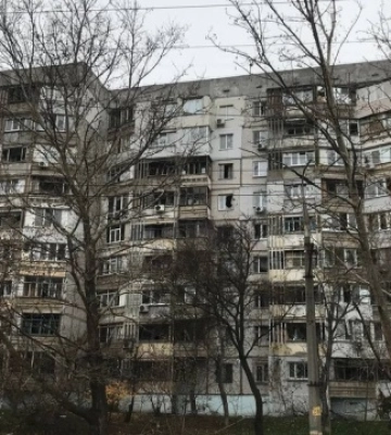 Россия обстреливает Херсон, в городе звучат взрывы, есть погибший — военная администрация