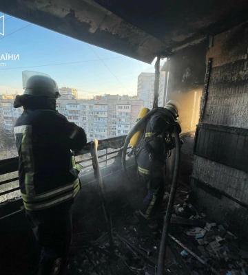 В Одесі необережність під час паління призвела до пожежі