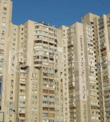 У трьох будинках на Харківському масиві Києва замінять вікна і двері (адреси)