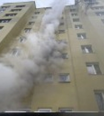 В багатоповерхівці в Рівному сталася пожежа: вогнеборці врятували 7 осіб