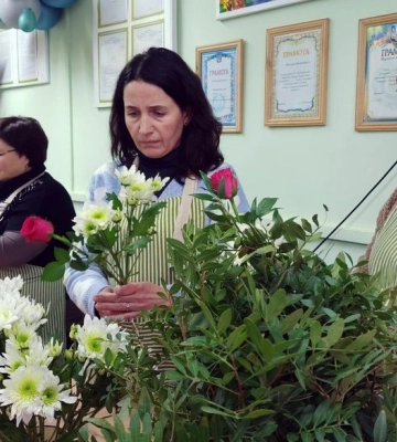 Як у Луцьку переселенці та лучани вивчають флористику в освітньому хабі