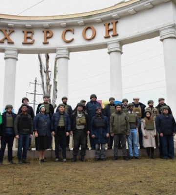 На Херсонщину приїхали представники 20 країн