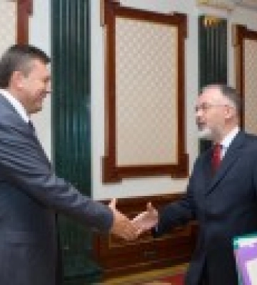 Ексміністра освіти Табачника підозрюють у державній зраді