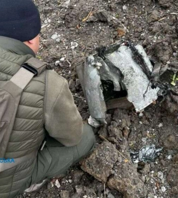 Прокуратура Дніпропетровщини показала фото наслідків ворожого ракетного удару по області