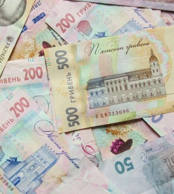 От 2000 до 3000 гривен каждый месяц: кто в Днепре сможет получать материальную помощь