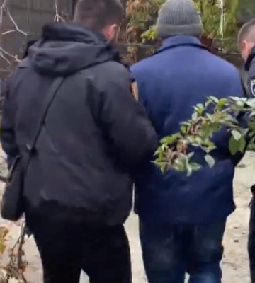Чоловіка забив кулаками, а жінку вбив скальпелем: поліцейські затримали 45-річного жителя Одещини, - ВІДЕО