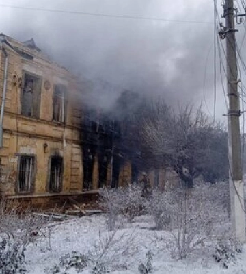Рашисты обстреляли Купянск, под ударом дом и поликлиника, двое погибших - ОВА. ФОТОрепортаж