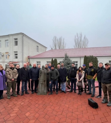 Вперше в історії  у Миколаїв одночасно завітали представники 20-ти дипломатичних місій