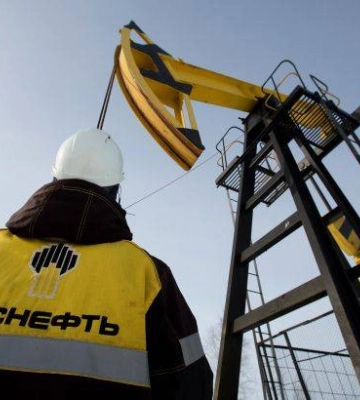 ЄС запропонував запровадити перехідний період для ліміту цін на нафту з Росії, - Bloomberg