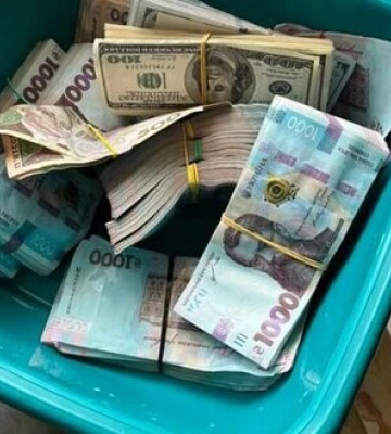 СБУ знайшла проросійську літературу, мільйони готівки та &quot;сумнівних&quot; громадян РФ під час безпекових заходів у Лаврі та храмах УПЦ МП на Рівненщині. ФОТОрепортаж
