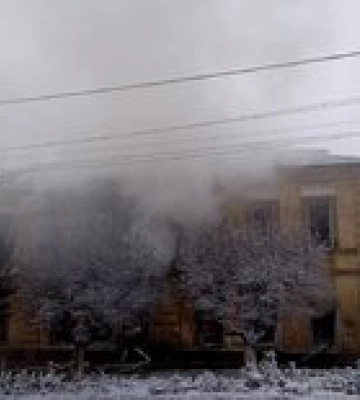 Россияне попали в жилой дом и поликлинику в Купянске: есть погибшие
