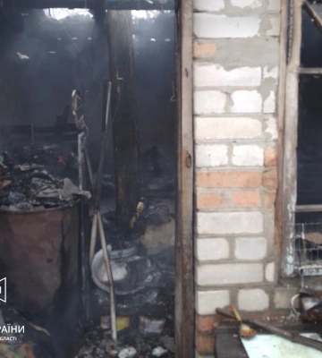 Впродовж минулої доби рятувальники ліквідували дві пожежі - в одні постраждав чоловік