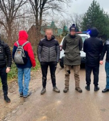 На Закарпатті СБУ викрила черговий канал переправлення за кордон потенційних призовників