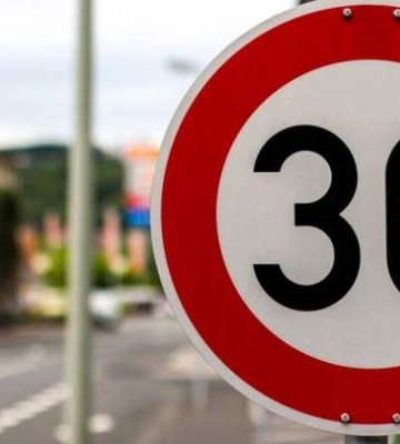 В Киеве предлагают снизить разрешенную скорость до 30 км/ч