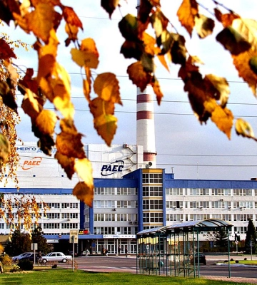 В Украине из-за ракетных обстрелов отключили от сети три АЭС, а ЗАЭС — в блекауте