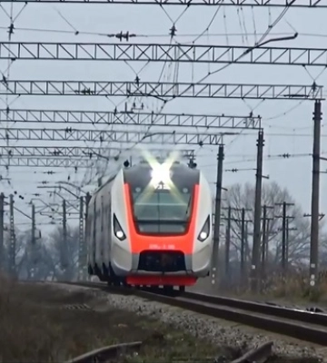 Пассажиров отмененных рейсов пересадят на другие поезда - УЗ