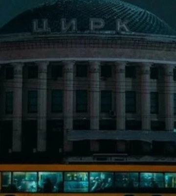 Свет - это ты: киевляне делятся фото обесточенного города после ракетных атак