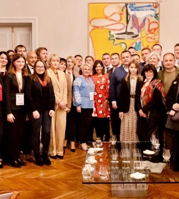 Філатов обговорив із мером Парижа Ідальго перспективи партнерства Дніпра з великими містами Франції
