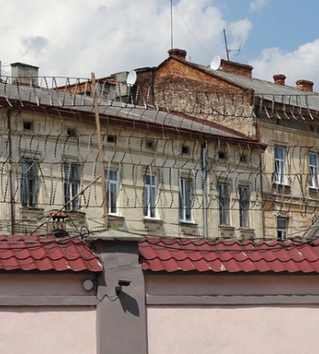 За вбивство у Львівському СІЗО не покарали суворо