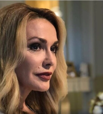 Ольга Сумская показала, как варила суп прямо в подъезде: видео после обстрела