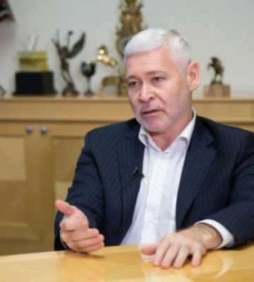 На мера Харкова наклали штраф а використання російської мови