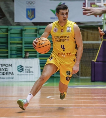 «Старий Луцьк» на виїзді поступився «Дніпру»