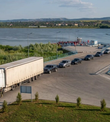 Ренійська громада отримала з обласного бюджету кошти на ремонт узбіч автотраси, що веде до поромної переправи Орлівка-Ісакча