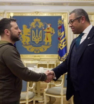 Глава МИД Британии встретился с Зеленским в Киеве