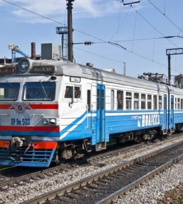Шість приміських поїздів Львівської залізниці тимчасово не курсуватимуть