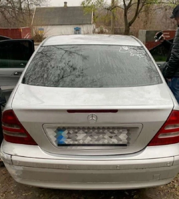На вокзалі Дніпра банда з 4 людей грабувала людей