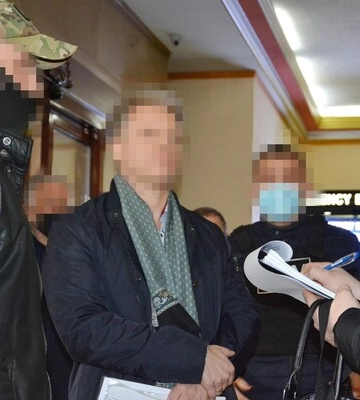 СБУ затримала зрадника, який планував у Будапешті передати росіянам флешку з інформацією про українських силовиків