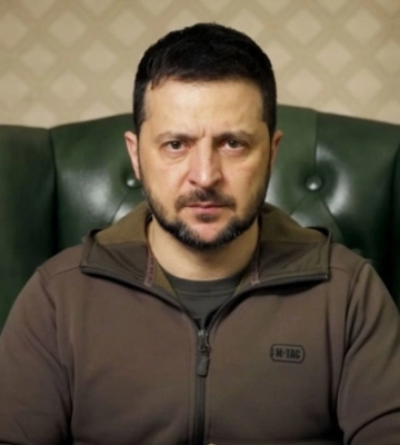 Зеленський закликав українців берегти електроенергію: відключення тривають у більшості областей і Києві