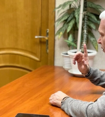 Терехов заявив, що спілкуватиметься російською