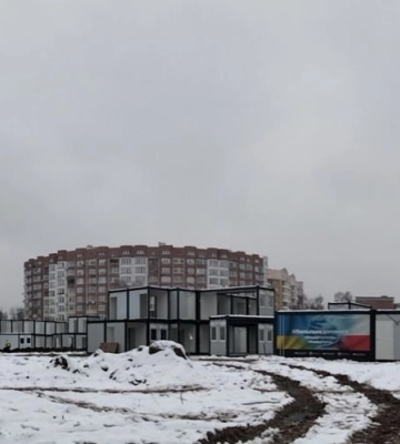 У Львові облаштовують двоповерхове модульне містечко для життя переселенців взимку