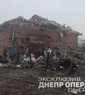 13 поранених людей, зруйновані будинки і долі: що відбувається на місці ракетного удару в Дніпрі