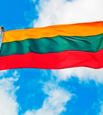 Україна отримає від Литви шість вантажівок з енергетичним обладнанням