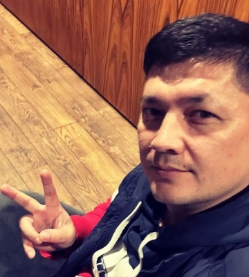 &quot;Какая красивая&quot;, &quot; Малой очень на отца похож&quot;. Ким показал встречу с женой и сыном на вокзале в Николаеве