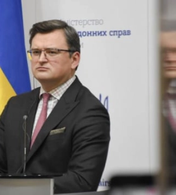 Деякі країни таємно постачають зброю Україні — Кулеба