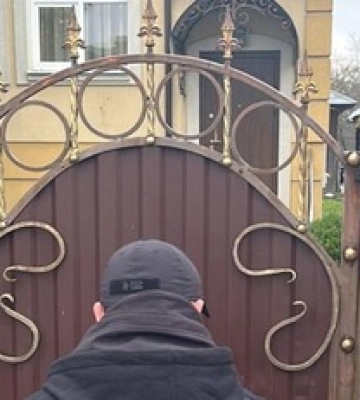 В Івано-Франківську СБУ прийшла &quot;у гості&quot; до храму Московського патріархату: фото