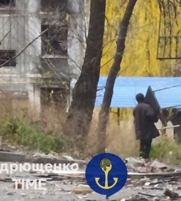 &quot;Тянут все, без разбора&quot;. В Мариуполе неофициально разрешено мародерство – Андрющенко (ФОТО)