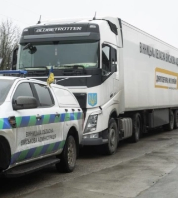 У Херсон прибувають конвої гуманітарної допомоги з різних областей