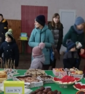 У селі Самари-Оріхові відбулась благодійна ярмарка