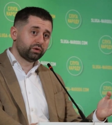 Арахамія запропонував Кличку за тиждень разом проінспектувати «Пункти незламності» у Києві
