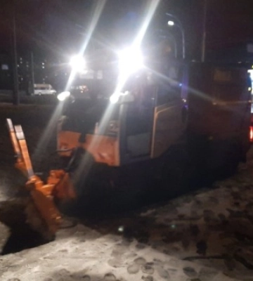 Из-за снегопада в Киеве ночью работали 143 единицы спецтехники