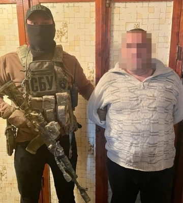 СБУ затримала двох агентів рф, які наводили російські ракети на школи у Слов’янську