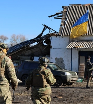 Визволена Макіївка на Луганщині: зламані долі, зруйновані будинки, безліч російського металобрухту. ФОТОрепортаж