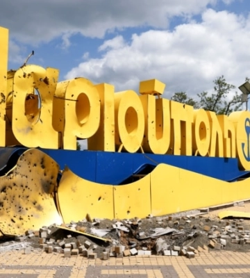 У Маріуполі росіяни облаштовують склад з боєприпасами за 100 метрів від школи — радник мера