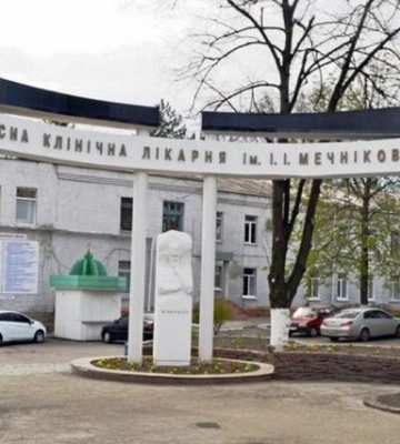 Повернули з того світу: у Дніпрі рятують юнака з дуже важкими пораненнями