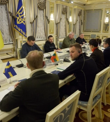 В Украину прибыли главы МИД семи стран