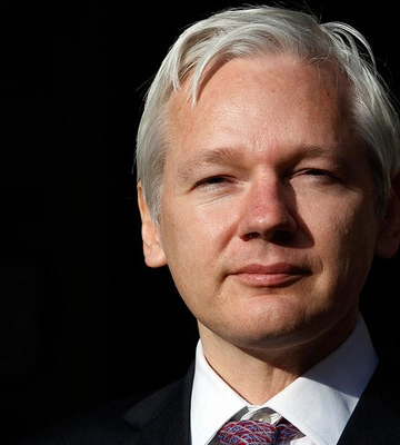 Пять ведущих мировых изданий требуют снять обвинения с основателя Wikileaks Джулиана Ассанжа Пять ведущих мировых изданий требуют снять обвинения с основателя Wikileaks Джулиана Ассанжа